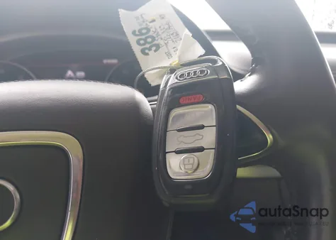 2013 Audi A8 L 4.0T z USA, uszkodzony, nr VIN WAUR2AFD1DN021687